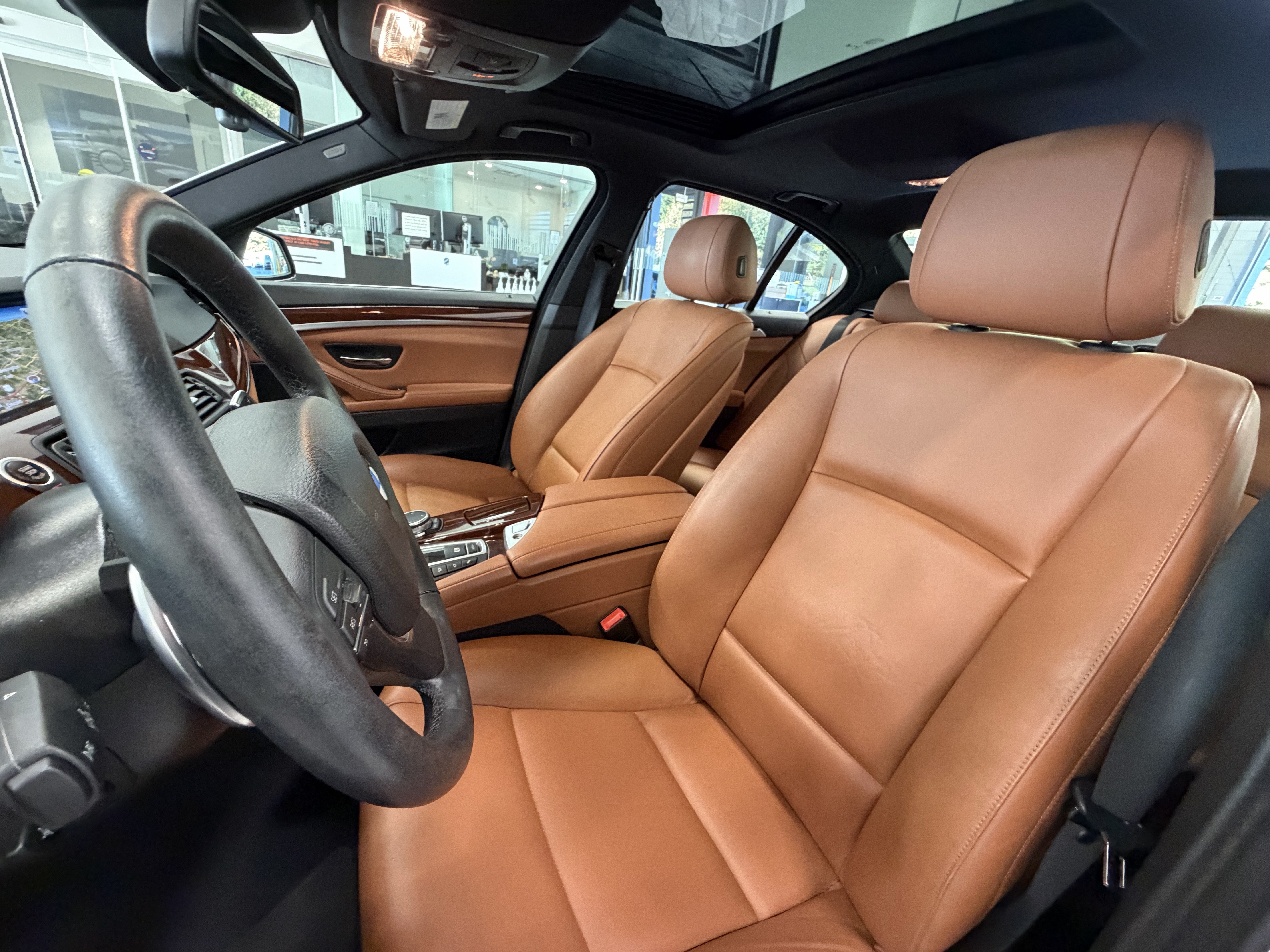 Used 2016 BMW 535i xDrive Sedan AWD/4WD image 9