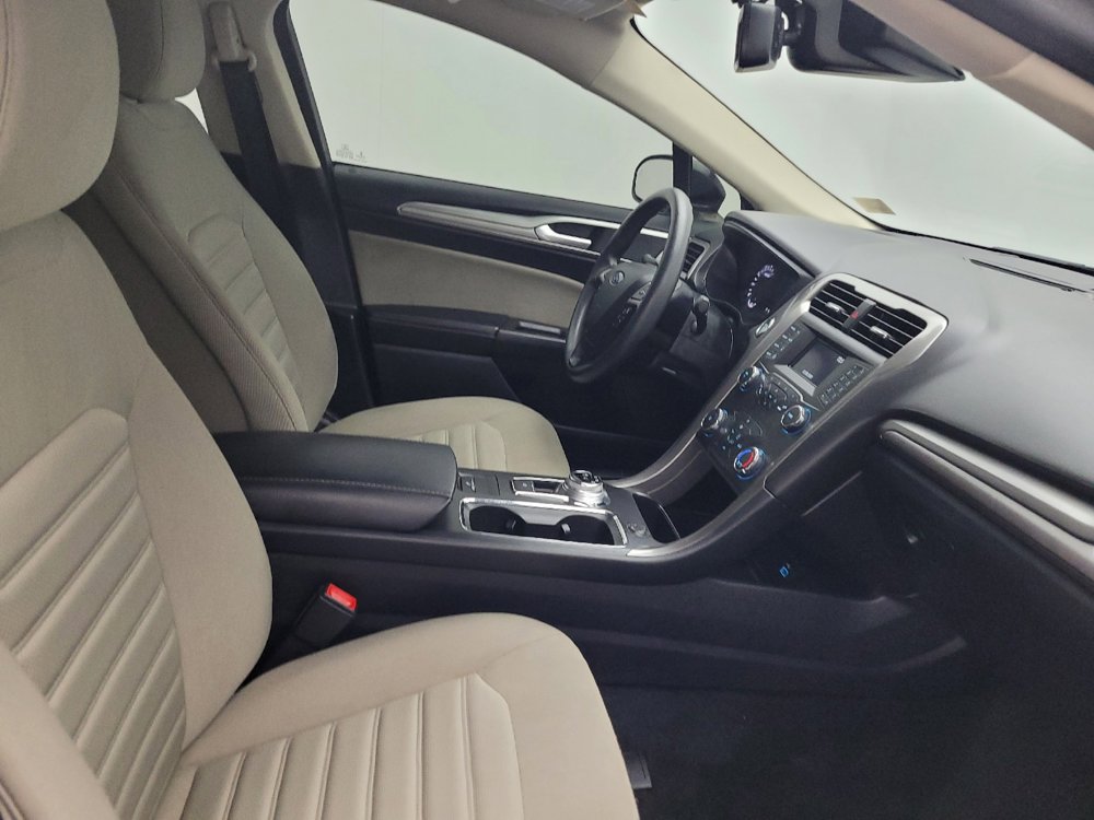 Used 2019 Ford Fusion S FWD image 21