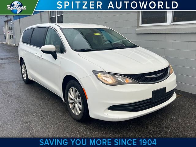 Used 2017 Chrysler Pacifica Touring w/ Tire & Wheel Group