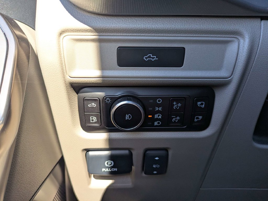 New 2026 Ford F150 Platinum w/ Equipment Group 703A Plus AWD/4WD image 31