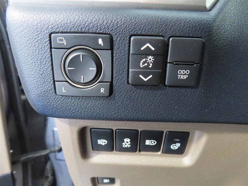 Used 2022 Lexus GX 460 Premium w/ Premium Plus Package AWD/4WD image 15