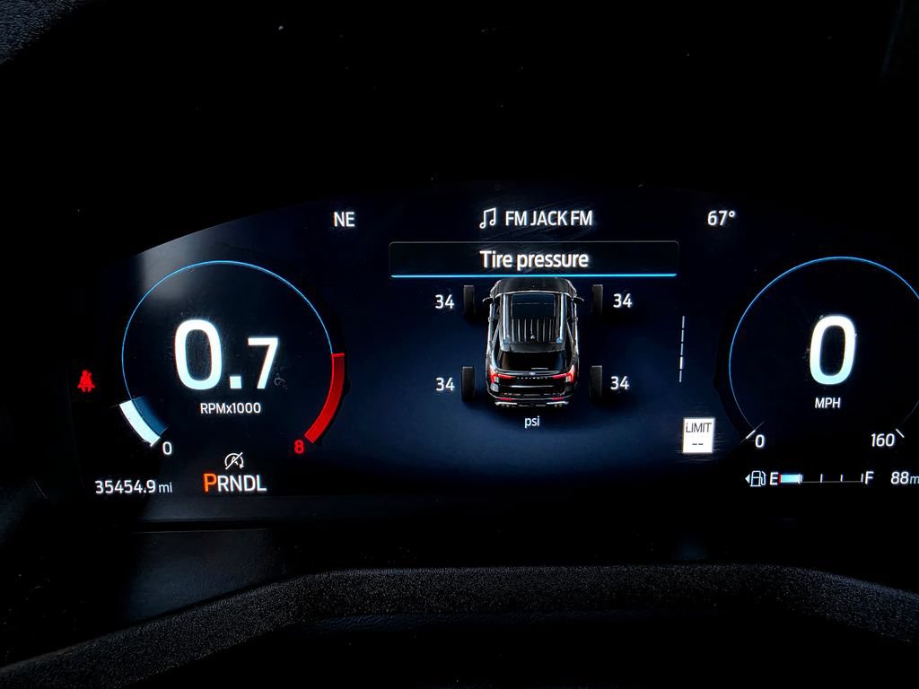 Used 2025 Ford Explorer ST-Line AWD/4WD image 36