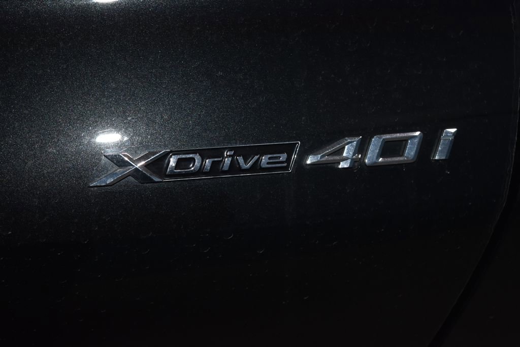 Used 2020 BMW X6 xDrive40i w/ Premium Package image 32