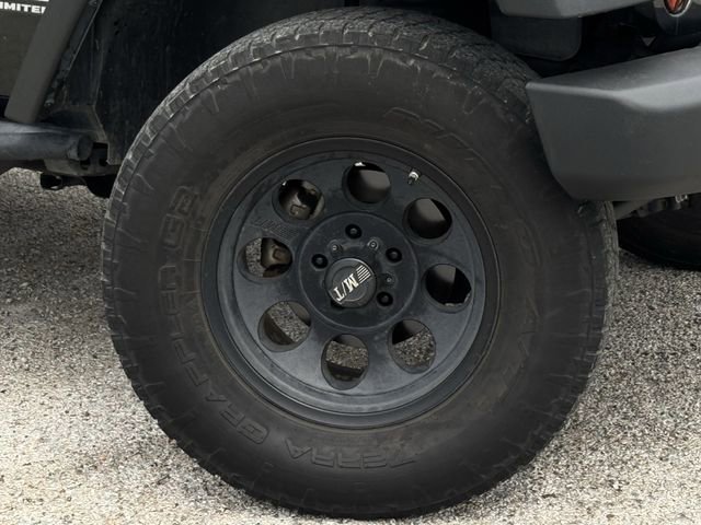 Used 2010 Jeep Wrangler Unlimited Rubicon w/ Trailer Tow Group AWD/4WD image 26