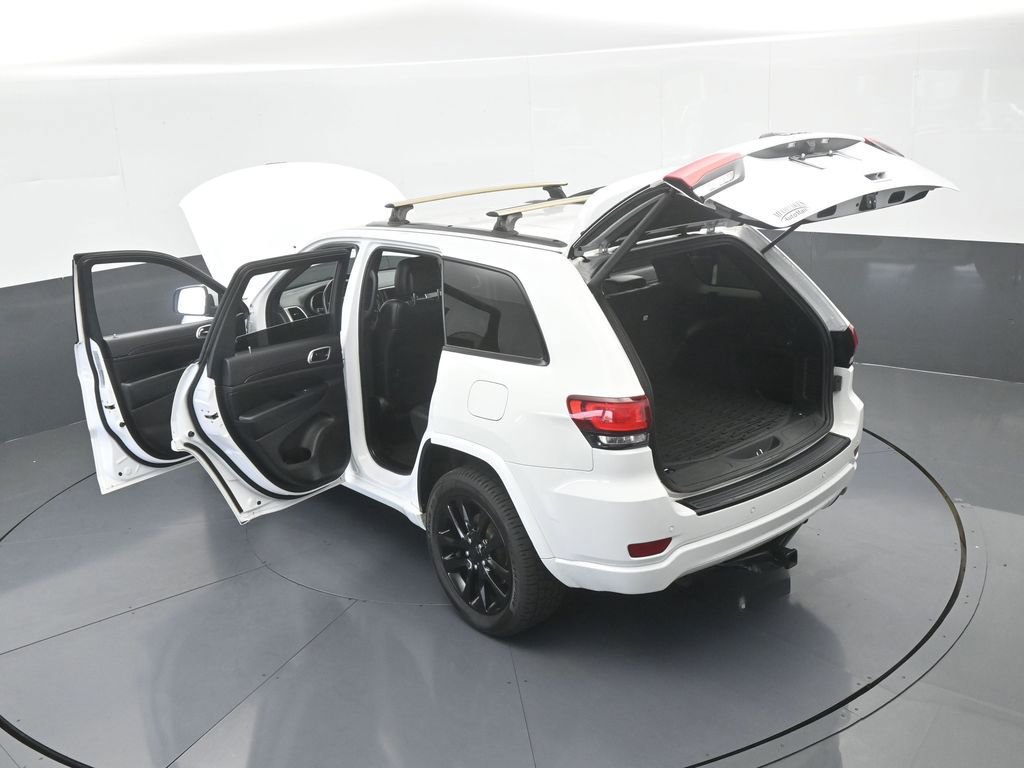 Used 2018 Jeep Grand Cherokee Altitude image 61