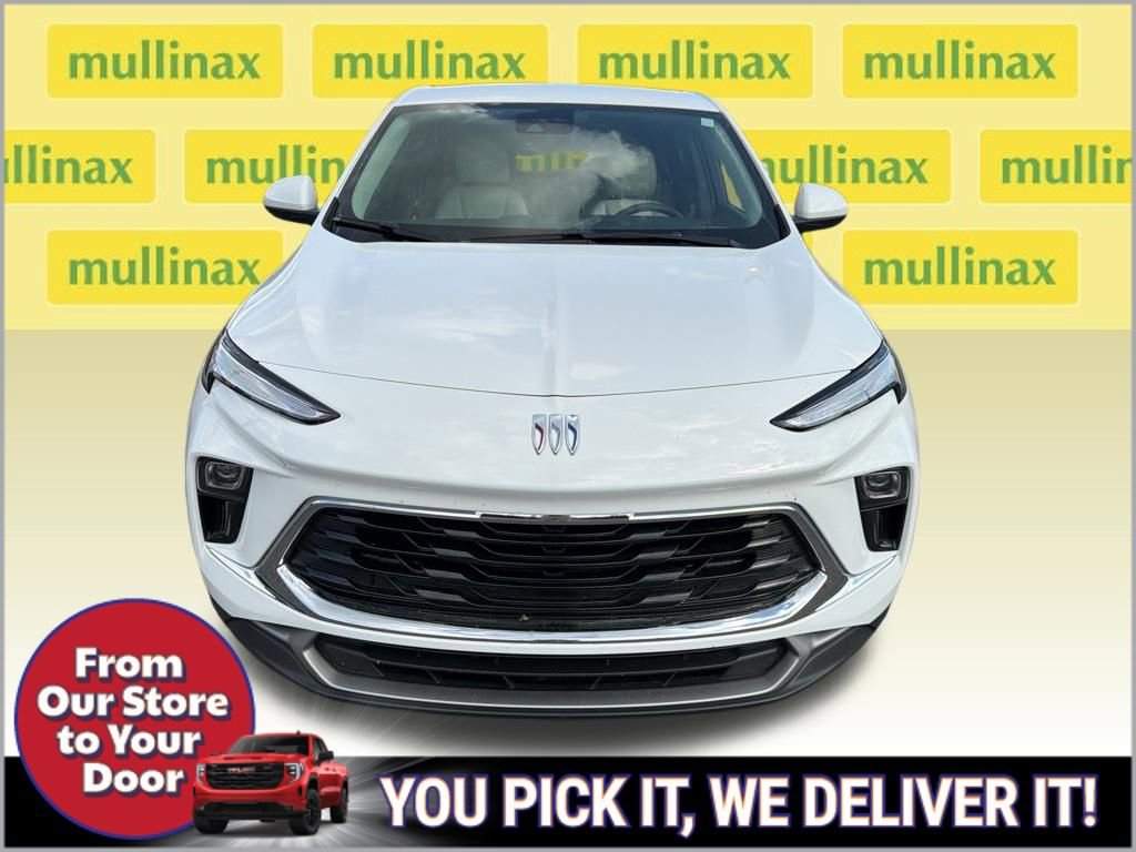 Used 2024 Buick Encore GX Preferred image 2