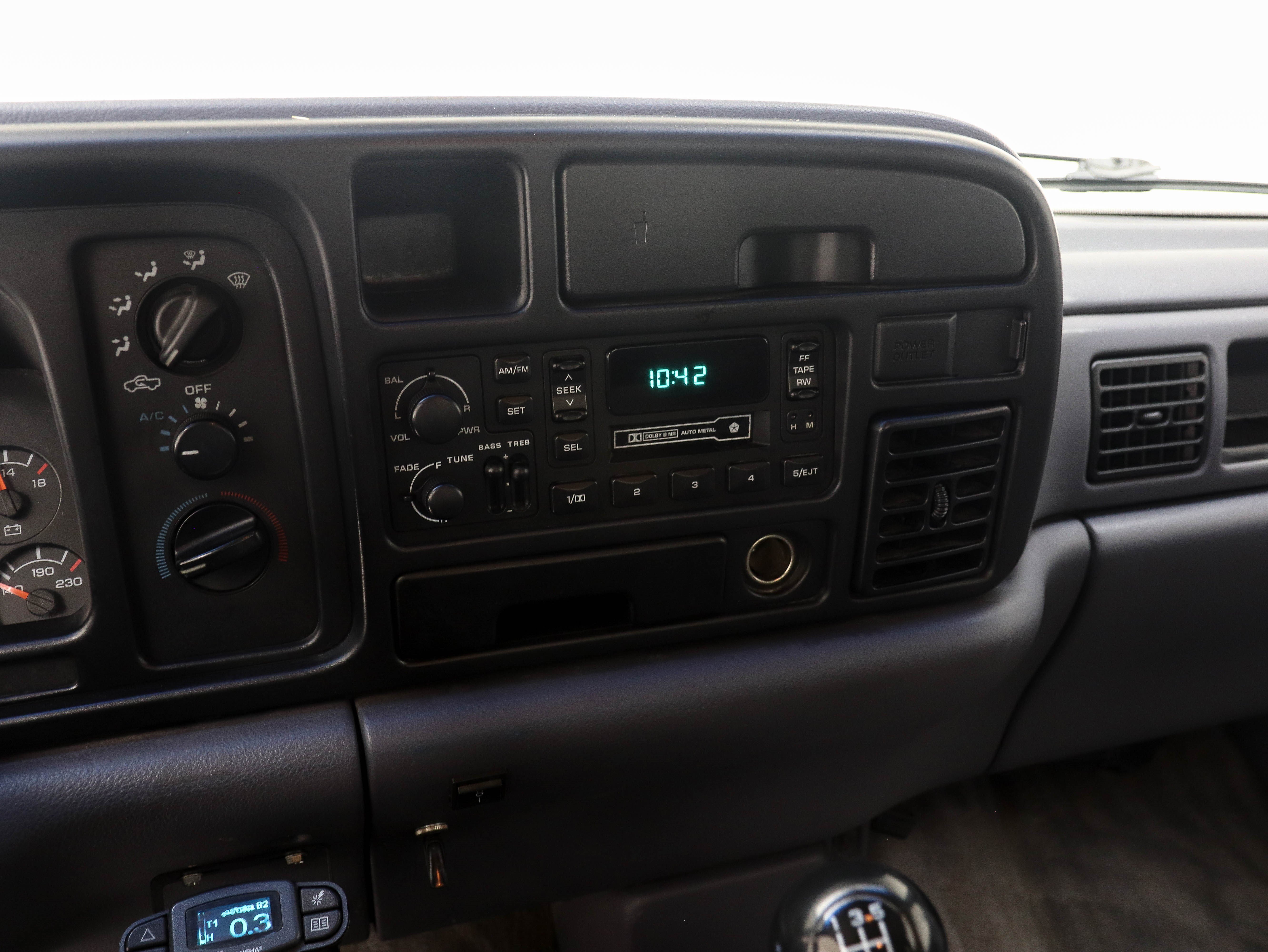 Used 1997 Dodge Ram 2500 Truck 4x4 Club Cab image 19