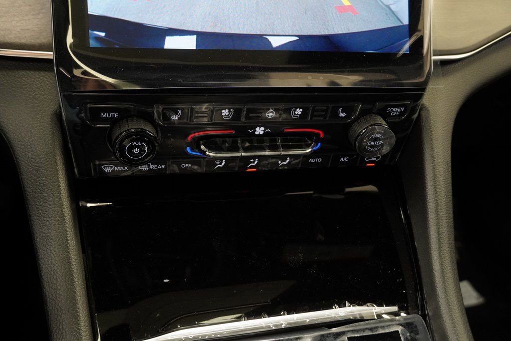 New 2025 Jeep Grand Cherokee L Overland w/ Trailer Tow Package image 25