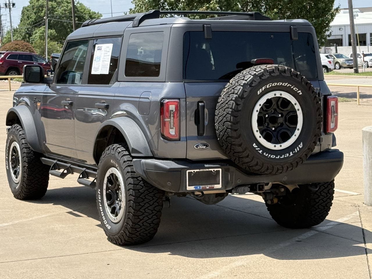 Used 2023 Ford Bronco Badlands AWD/4WD image 5