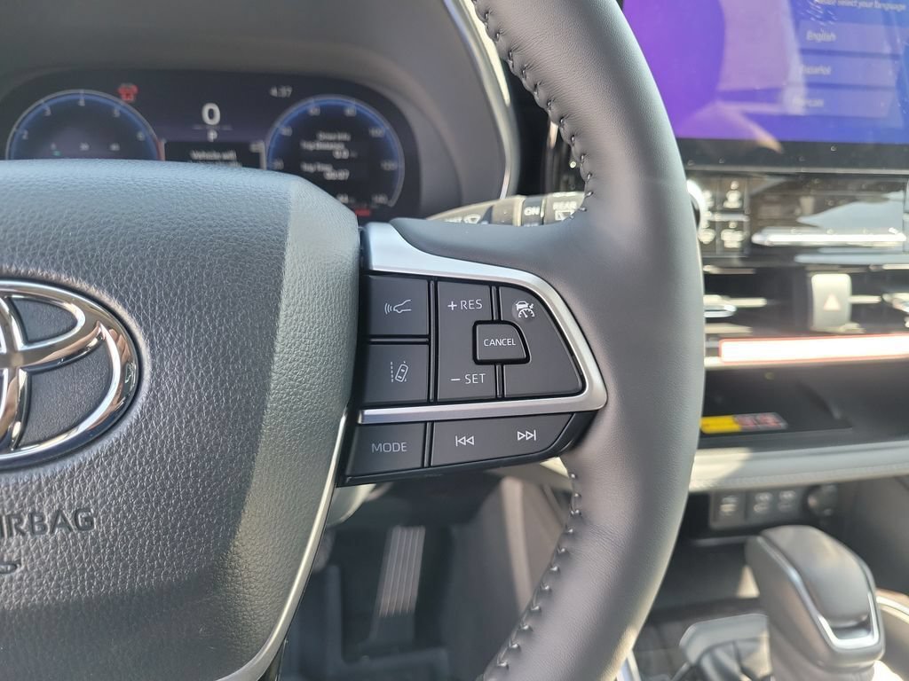 New 2026 Toyota Highlander Platinum AWD/4WD image 26