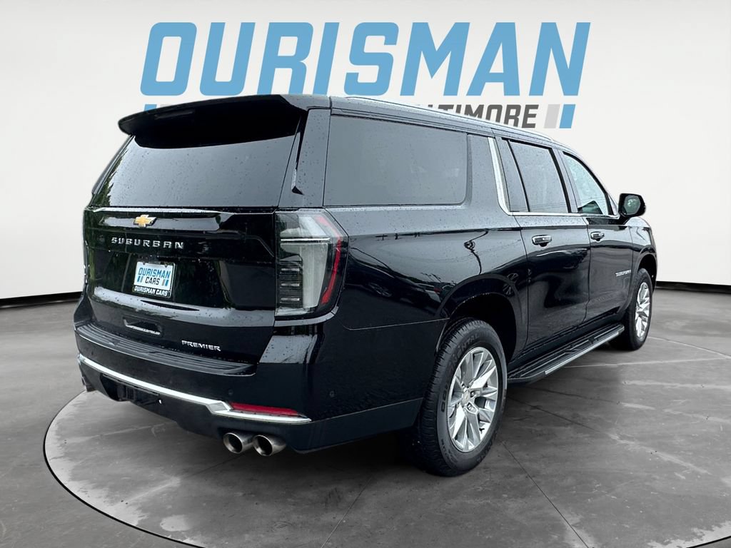 Used 2025 Chevrolet Suburban Premier AWD/4WD image 6