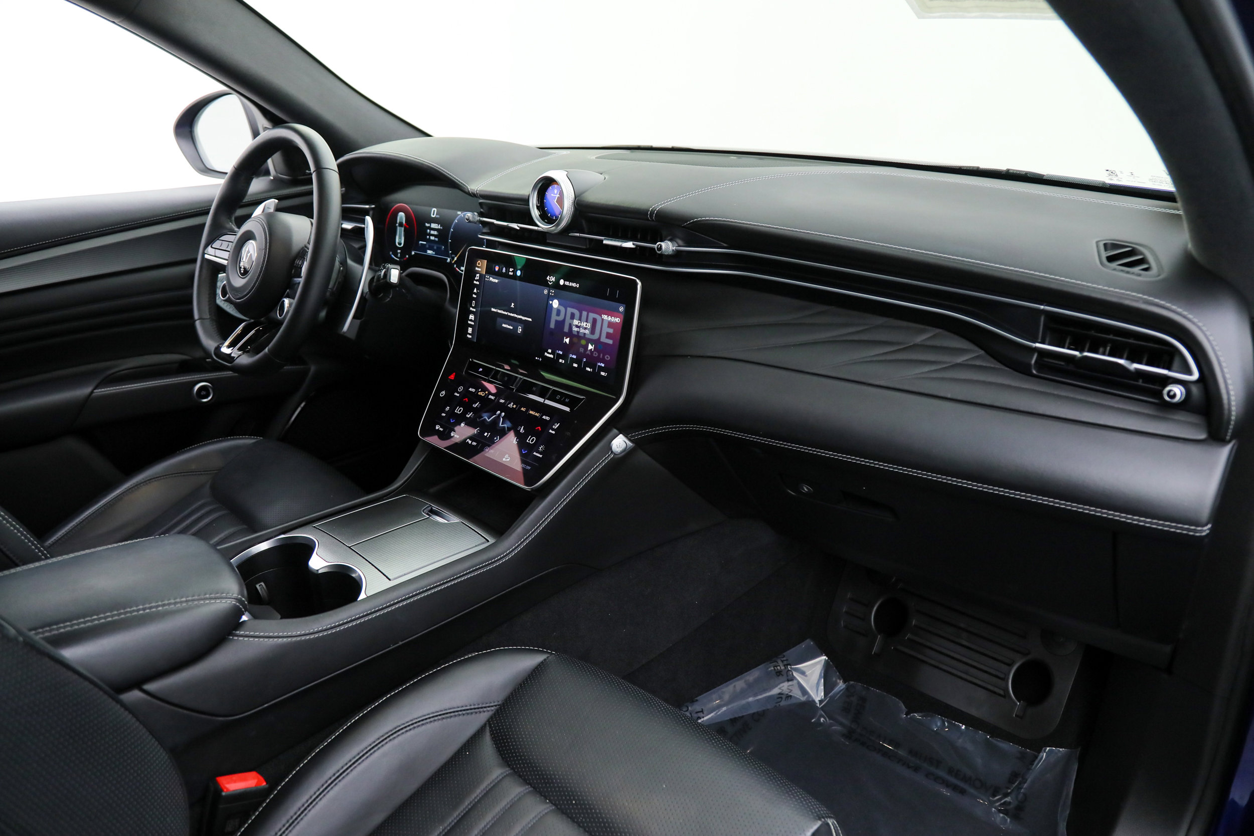 Certified 2023 Maserati Grecale Modena AWD/4WD image 11