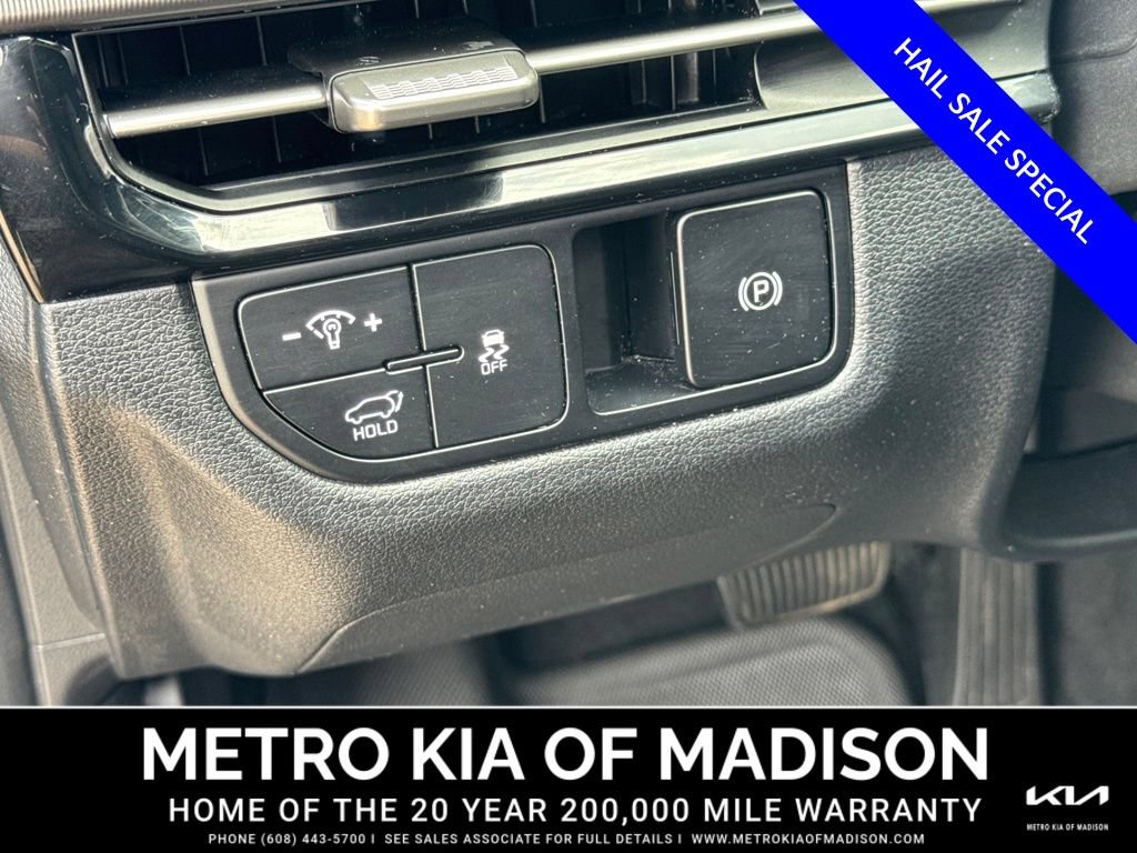 Used 2026 Kia Sportage EX FWD image 12