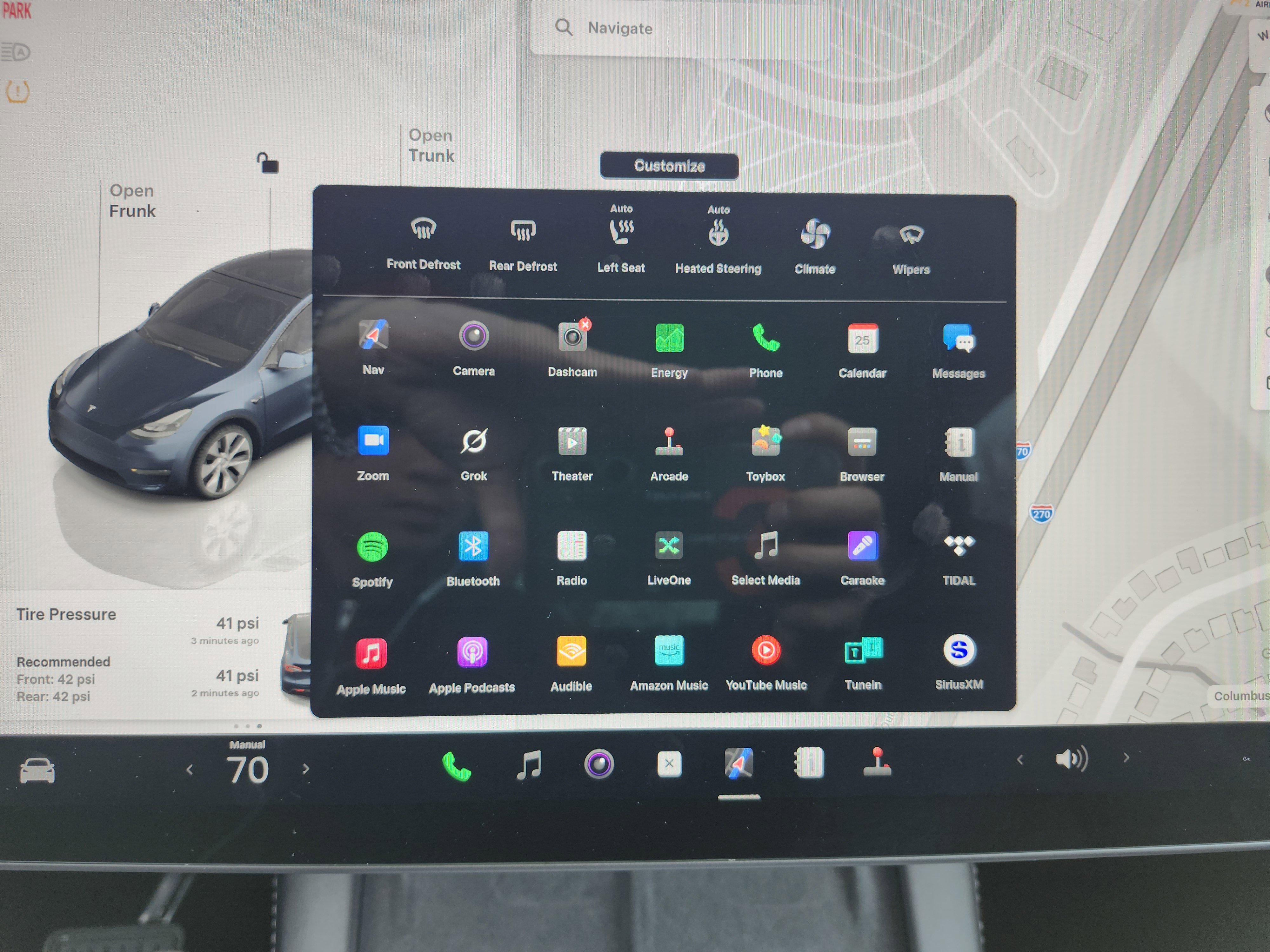 Used 2024 Tesla Model Y Long Range AWD/4WD image 35