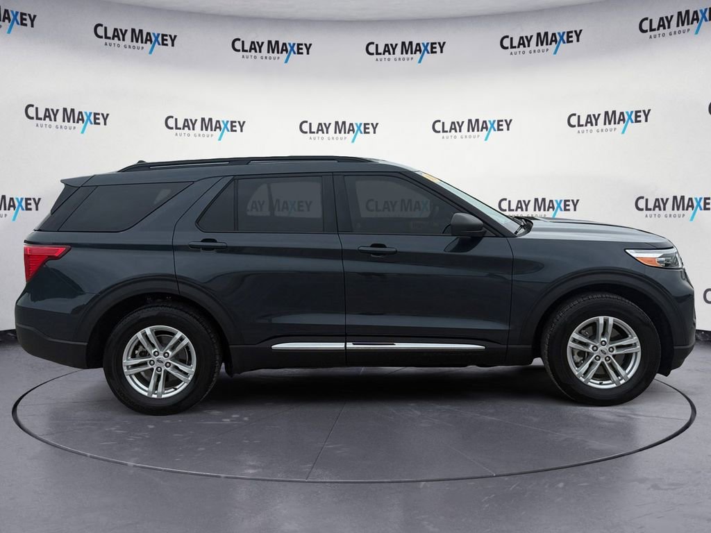 Used 2024 Ford Explorer XLT RWD image 6