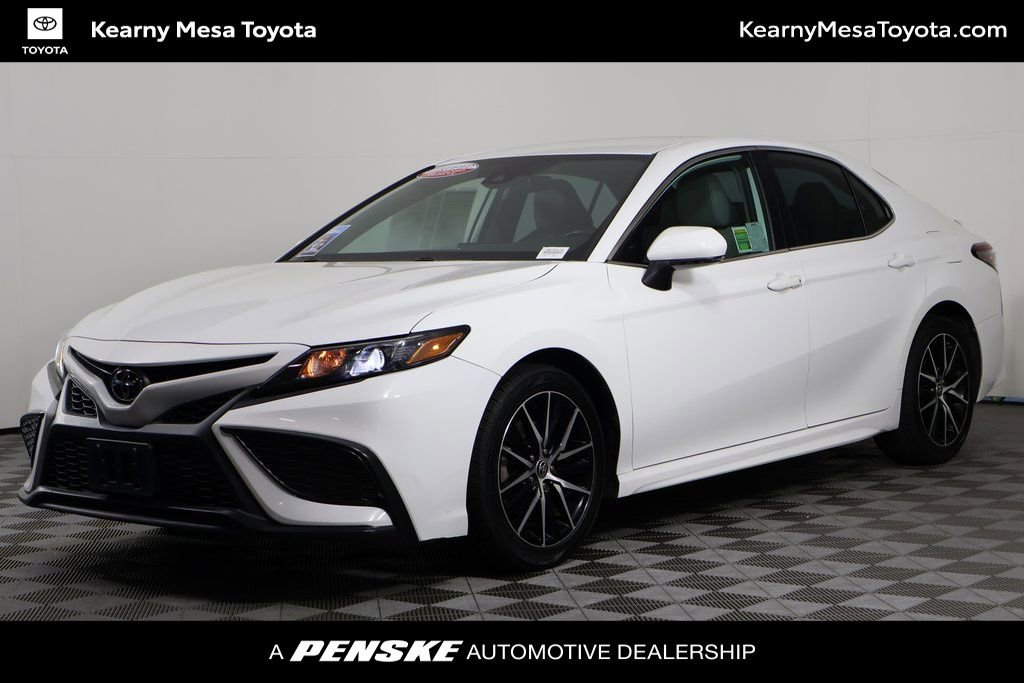 Used 2022 Toyota Camry SE