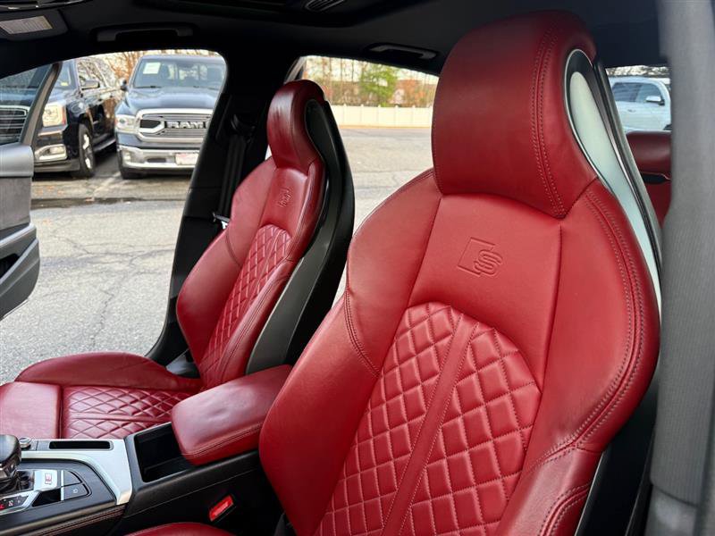 Used 2018 Audi S4 Premium Plus image 32