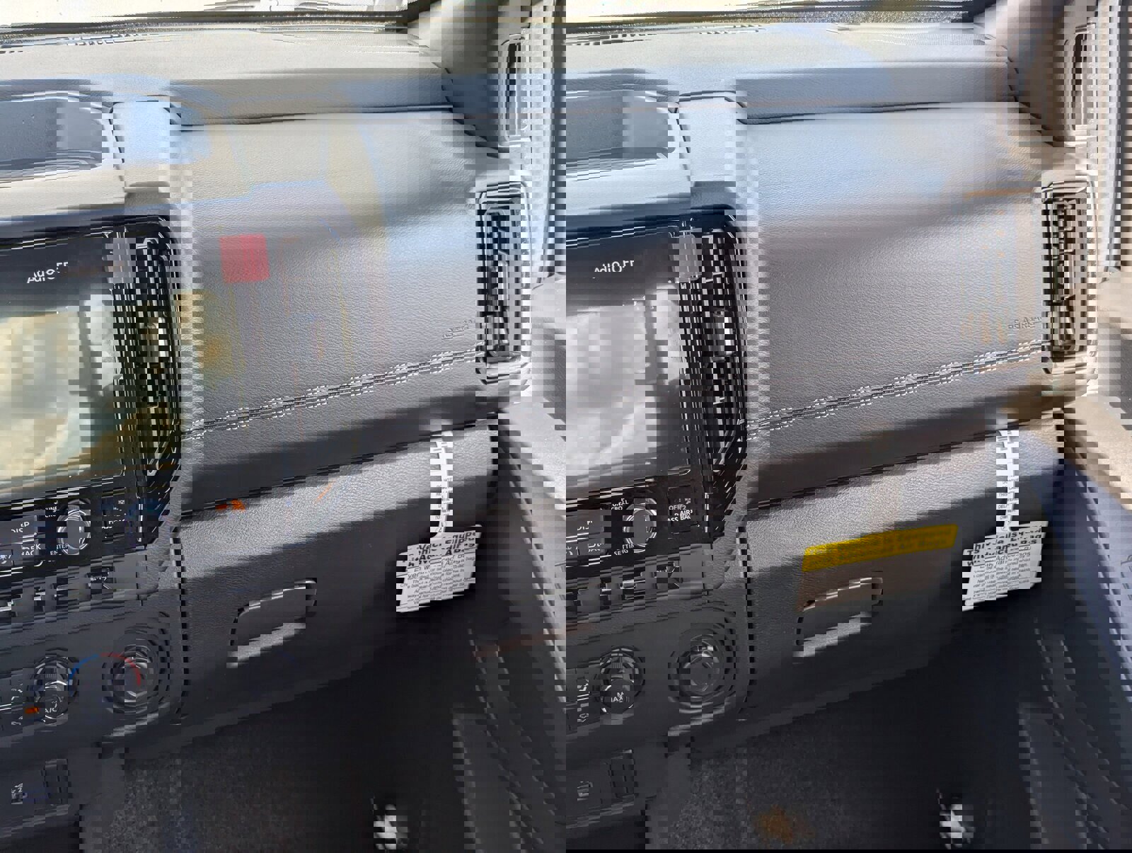 New 2026 Nissan Frontier SV w/ Tow Package image 24