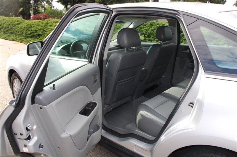 Used 2005 Mercury Montego Premier FWD image 14