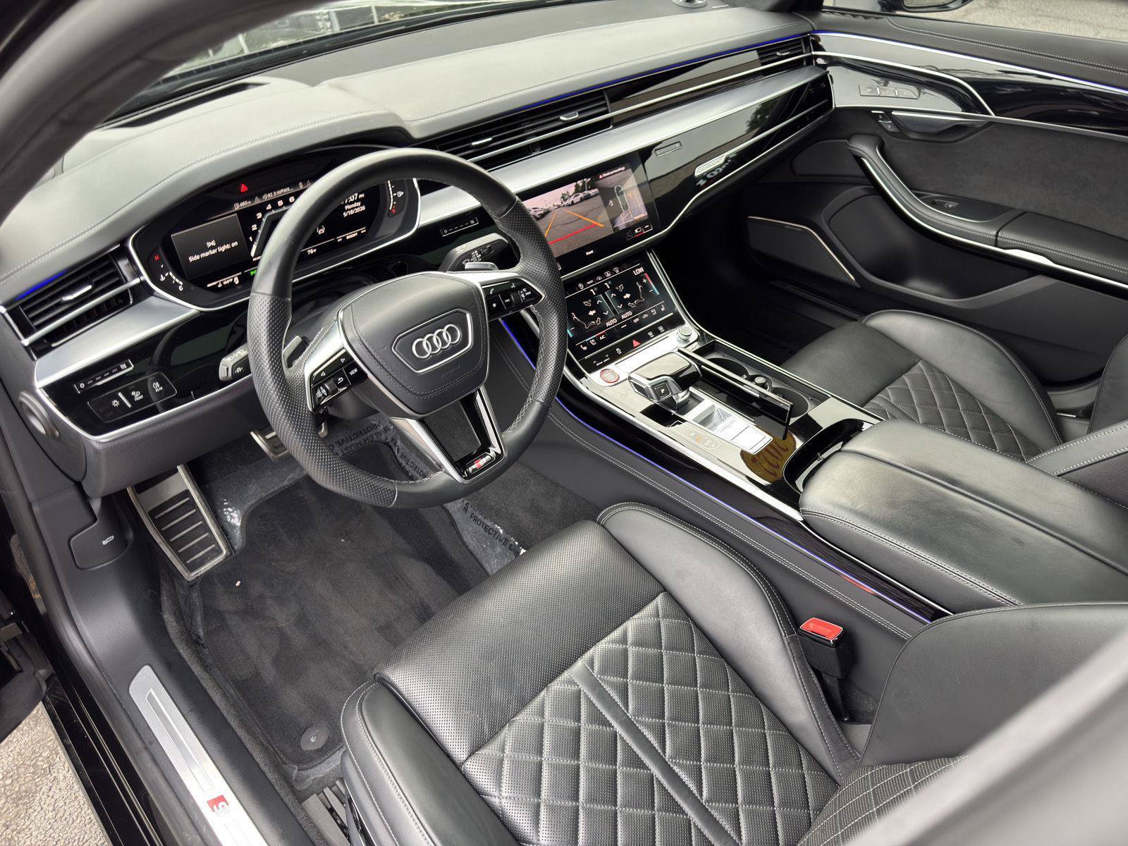 Used 2022 Audi S8 AWD/4WD image 26