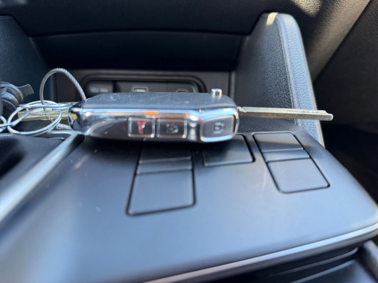 Used 2025 Kia Sportage LX image 22