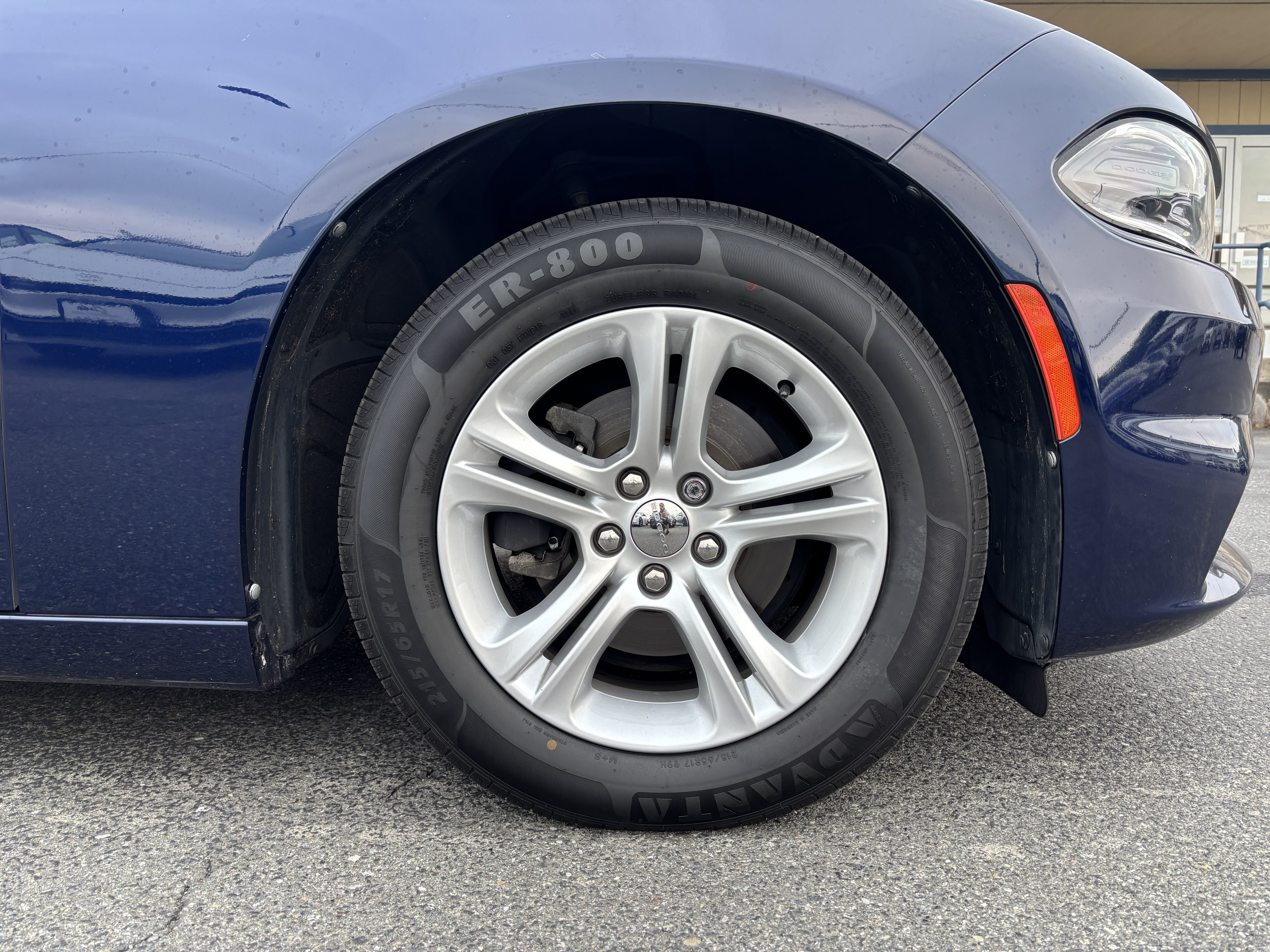 Used 2016 Dodge Charger SE RWD image 9