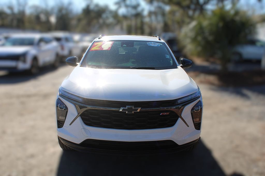 Used 2024 Chevrolet Trax RS image 16