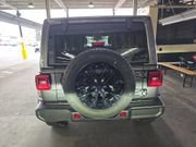 Used 2025 Jeep Wrangler Unlimited Sahara AWD/4WD image 5