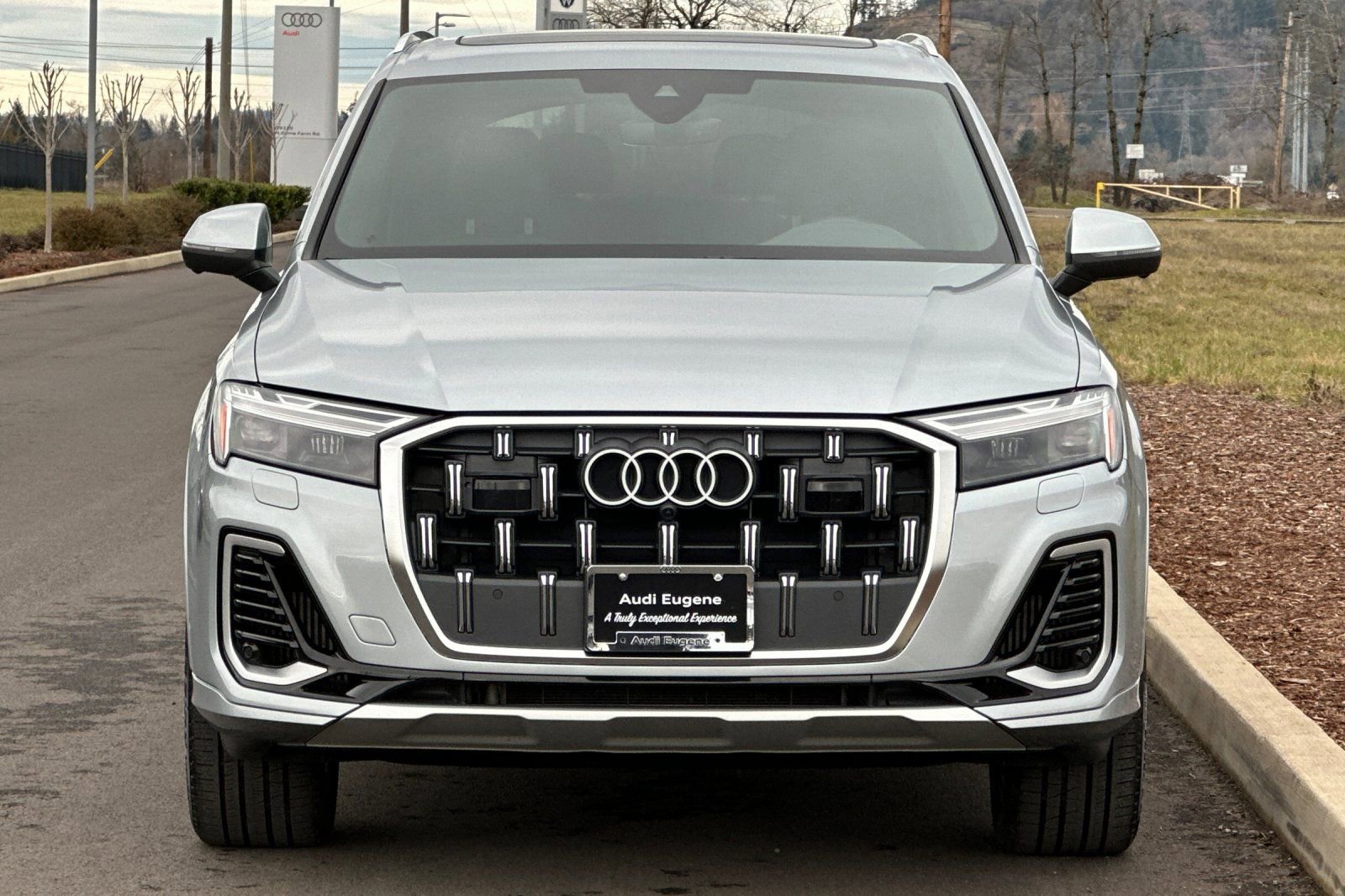 Used 2025 Audi Q7 3.0T Premium Plus image 8