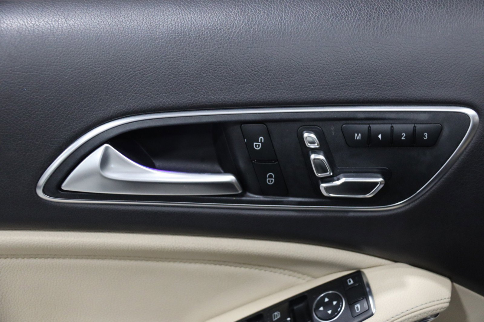 Used 2018 Mercedes-Benz GLA 45 AMG 4MATIC w/ Multimedia Package image 63