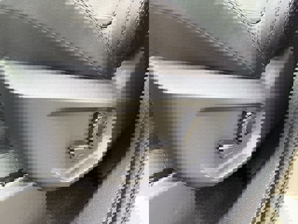 New 2025 Ford Ranger Lariat w/ FX4 Off-Road Package image 16