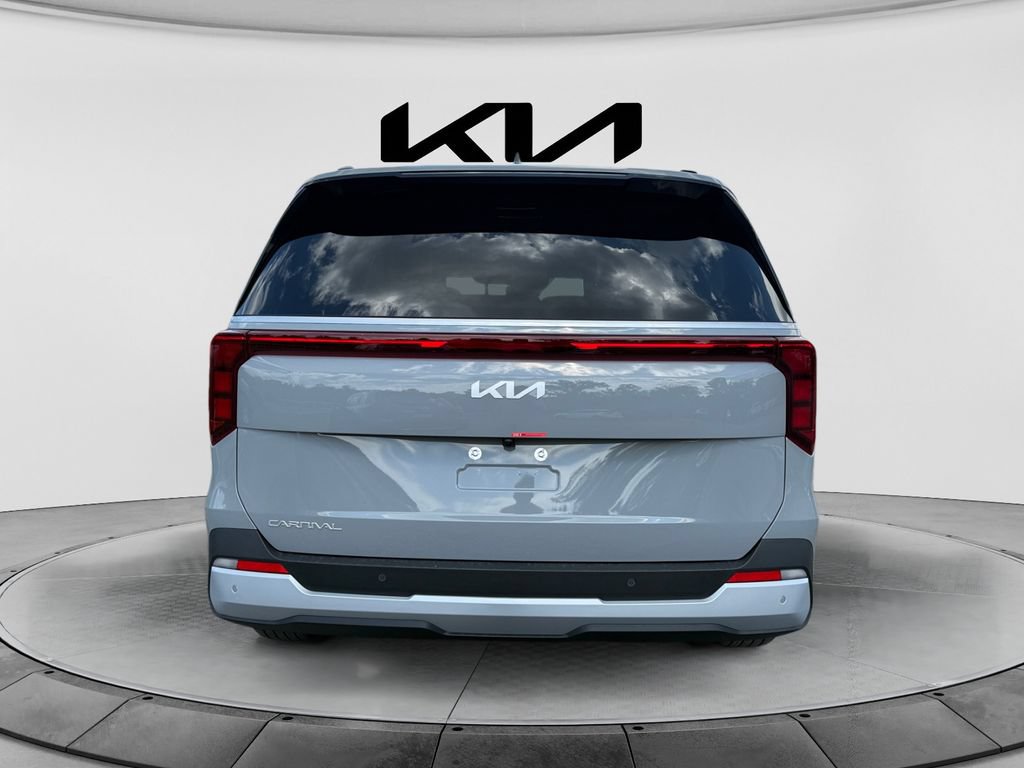 New 2027 Kia Carnival EX FWD image 4