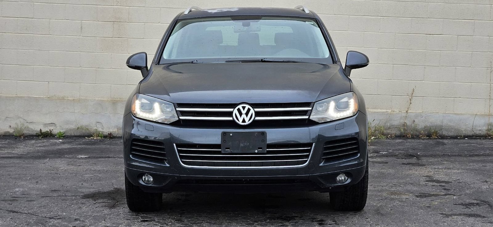 Used 2011 Volkswagen Touareg Sport AWD/4WD image 8