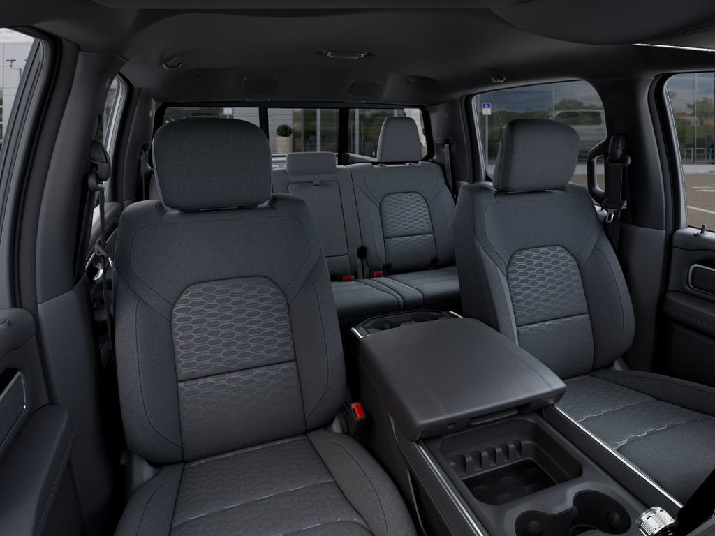 New 2025 RAM 1500 Big Horn AWD/4WD image 17