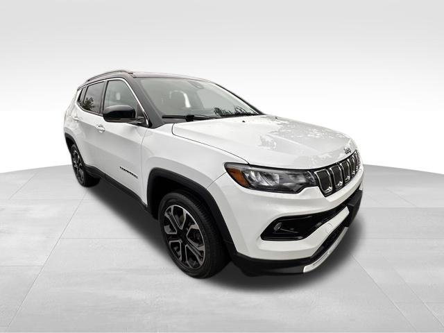Used 2022 Jeep Compass Limited AWD/4WD image 9