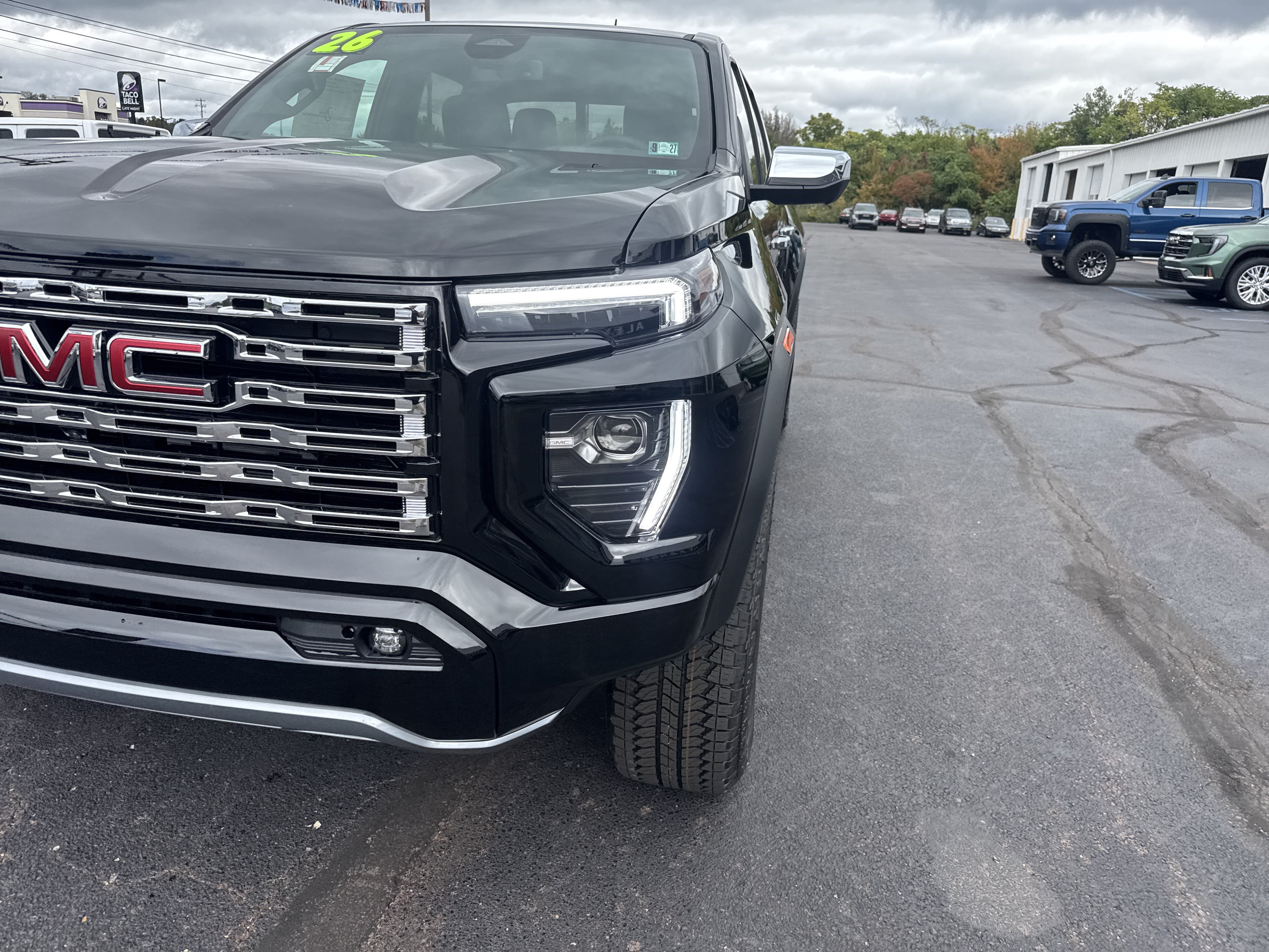New 2026 GMC Canyon Denali AWD/4WD image 10