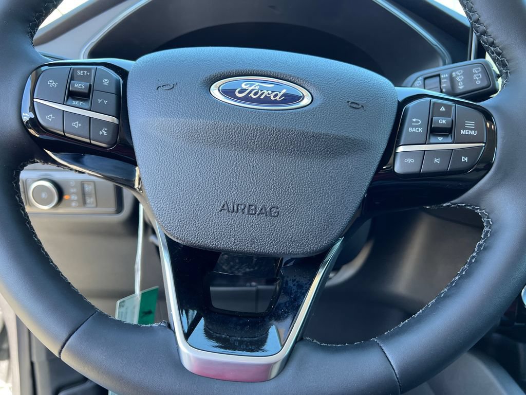 New 2023 Ford Escape SE FWD image 21