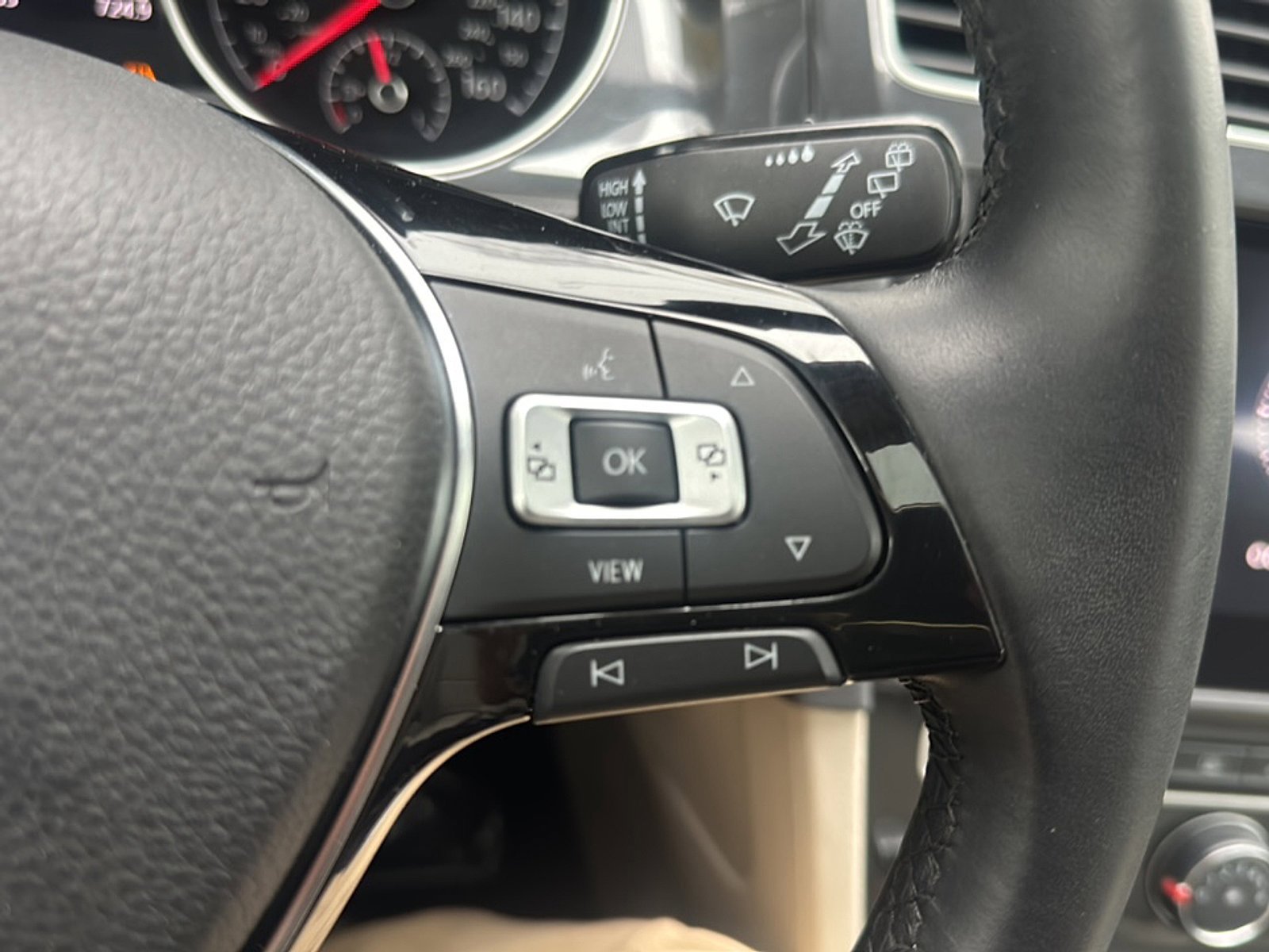 Used 2019 Volkswagen Golf SE w/ Driver Assistance Package FWD image 30