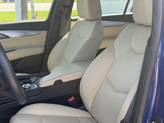 Used 2024 Cadillac CT5 Luxury RWD image 15