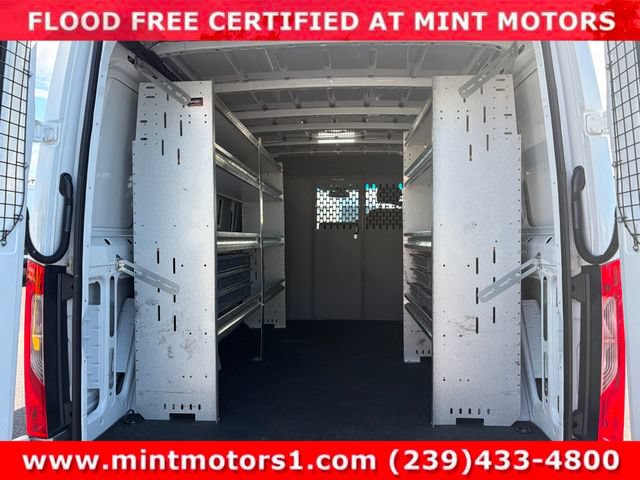 Used 2019 Freightliner Sprinter 2500 RWD image 29