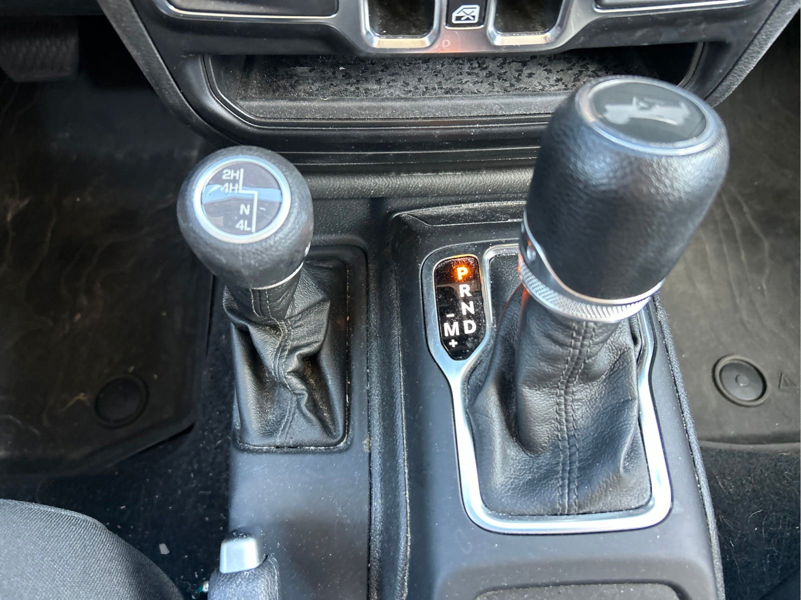 Used 2023 Jeep Wrangler Unlimited Sport AWD/4WD image 19