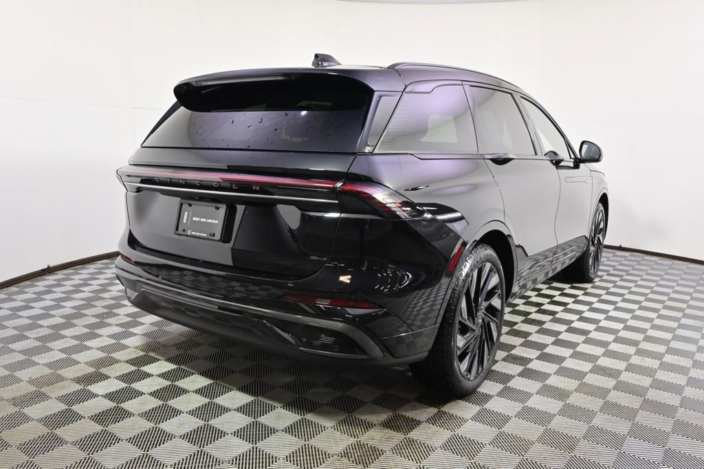 New 2026 Lincoln Nautilus Reserve image 6