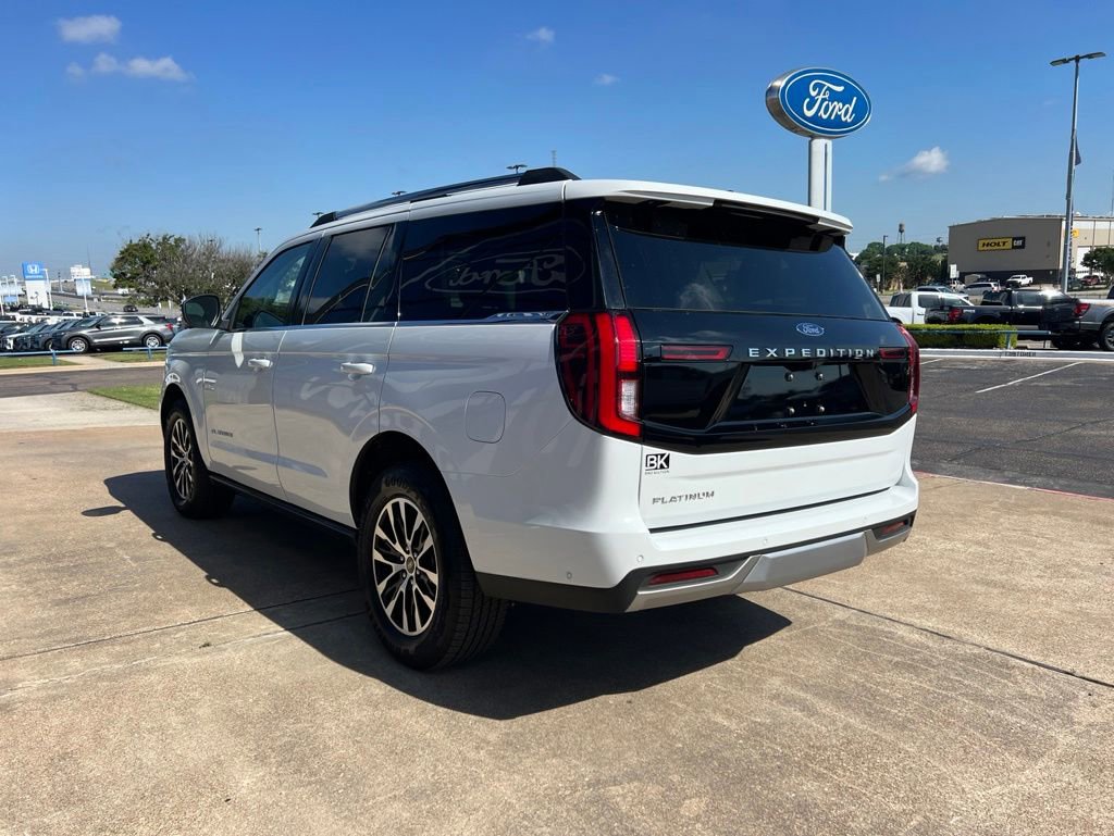 Used 2025 Ford Expedition Platinum AWD/4WD image 6