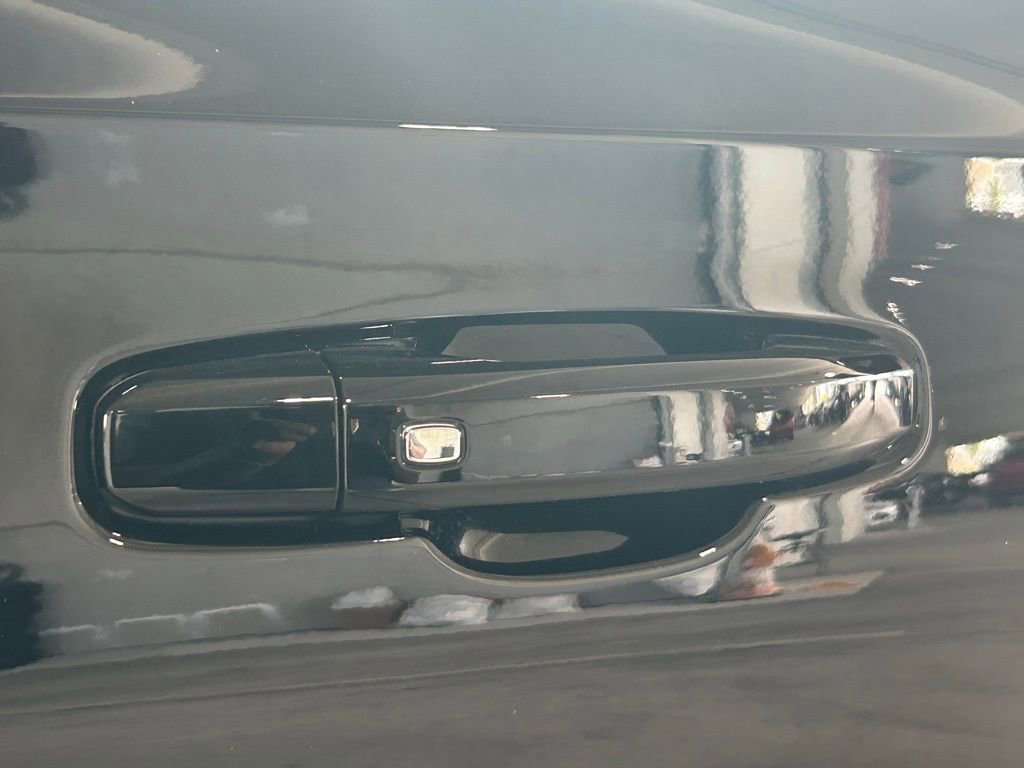 Used 2025 Chevrolet Tahoe LS image 43