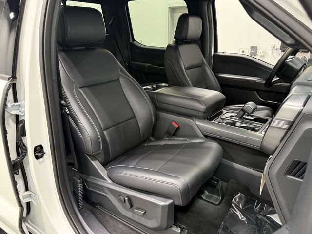 Used 2025 Ford F150 Lariat w/ Equipment Group 501A Mid image 35