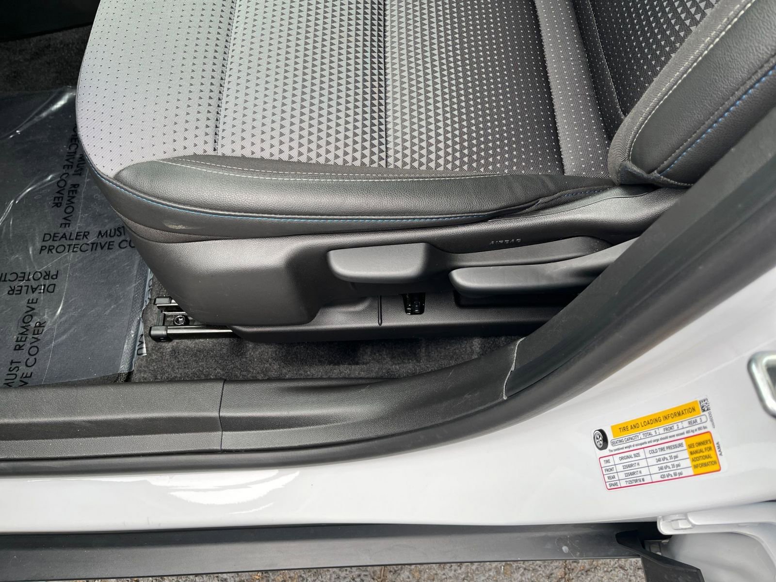 Used 2025 Chevrolet Trax LT image 23