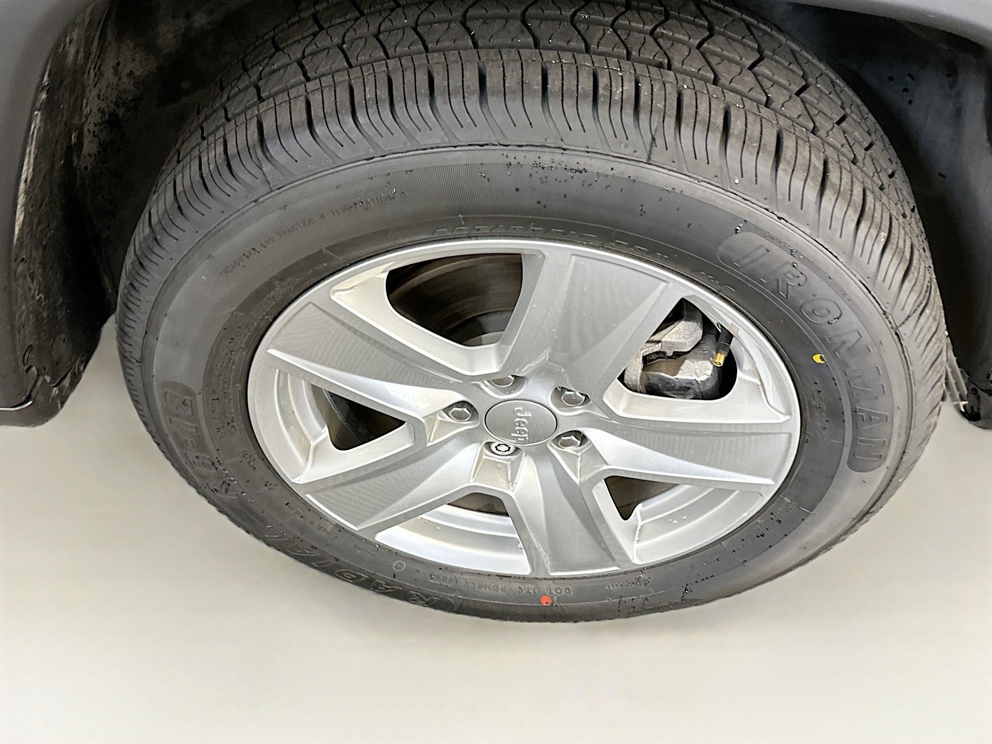 Used 2022 Jeep Compass Latitude w/ Convenience Group AWD/4WD image 11