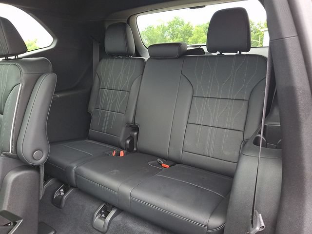Used 2026 Buick Enclave Avenir w/ Super Cruise Package AWD/4WD image 12