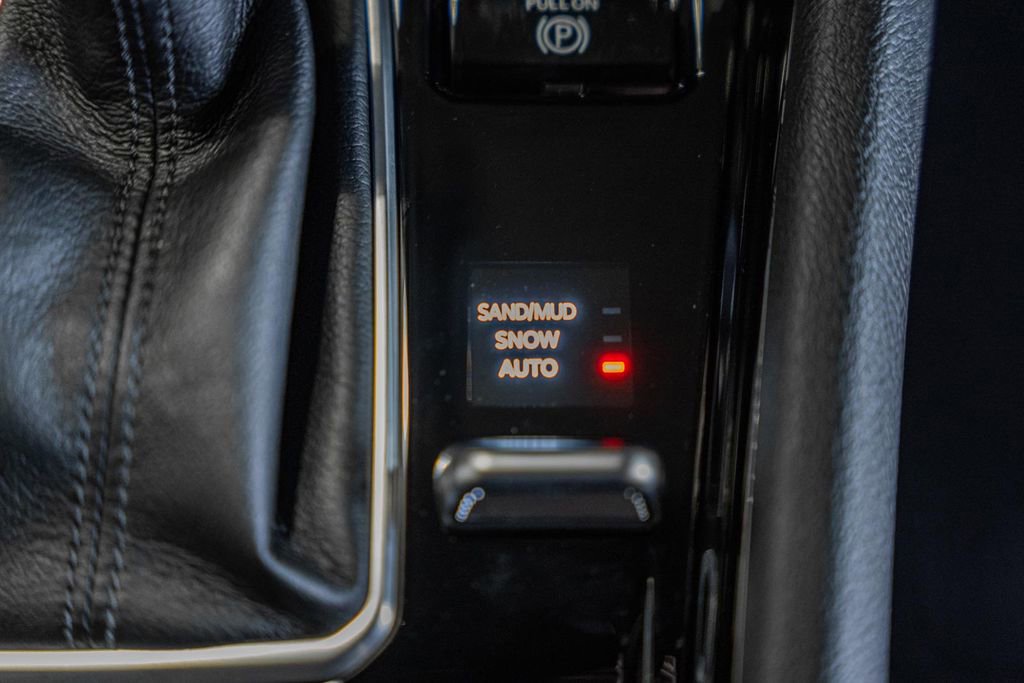 New 2026 Jeep Compass Limited image 27