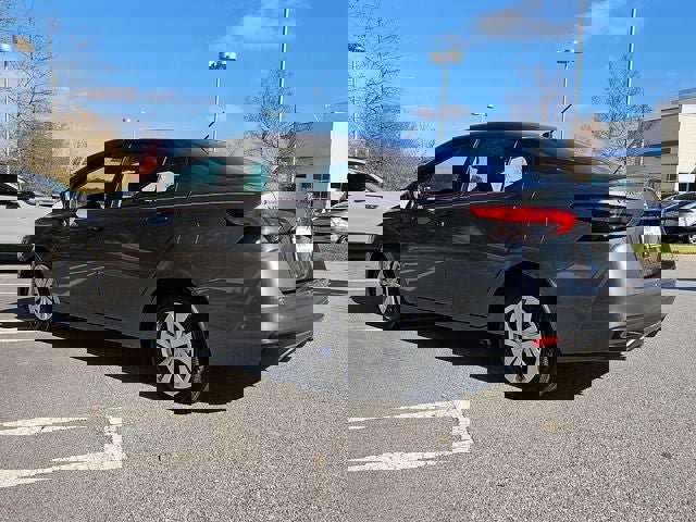 Used 2025 Nissan Versa S image 7